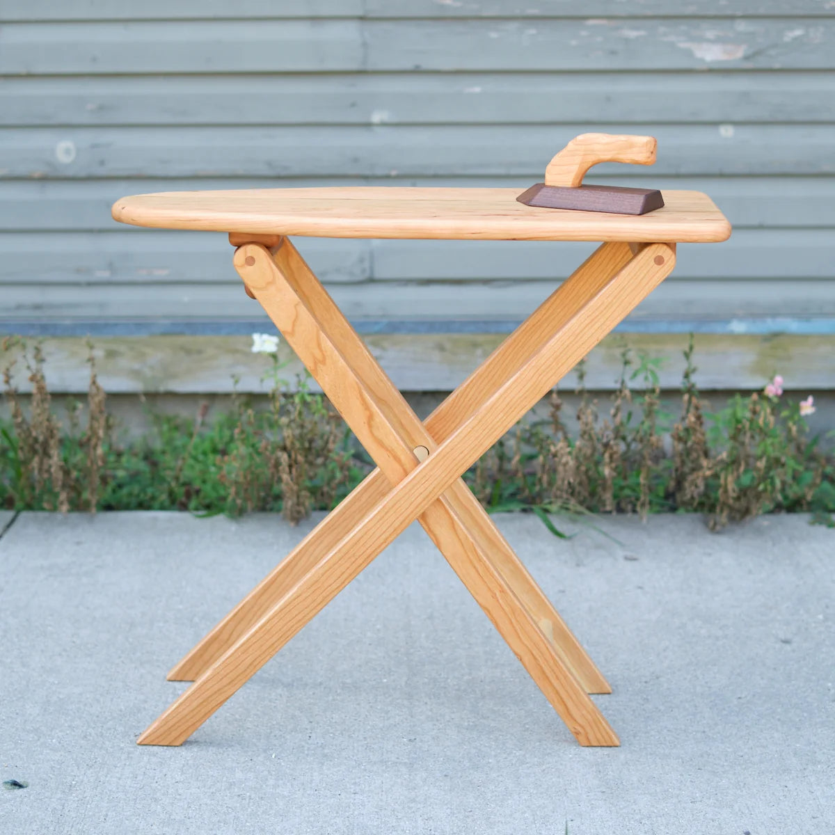 Olden Days Ironing Brd