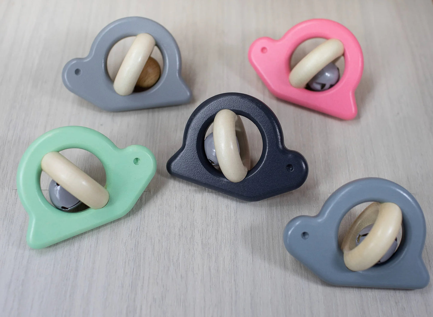 Snail Rattle Dark grey