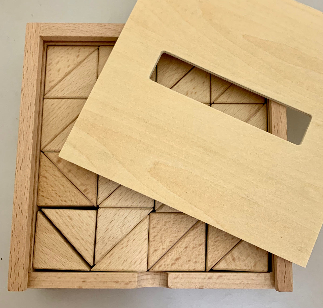 Small Wood Triangles/32pc