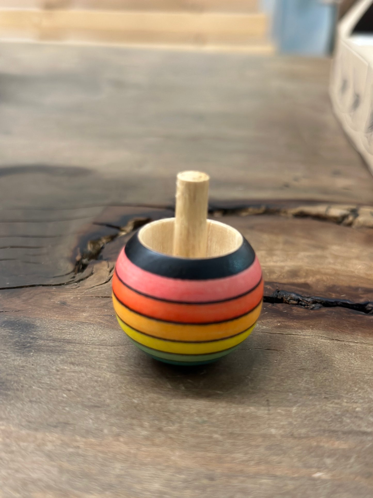 Rainbow spinning top