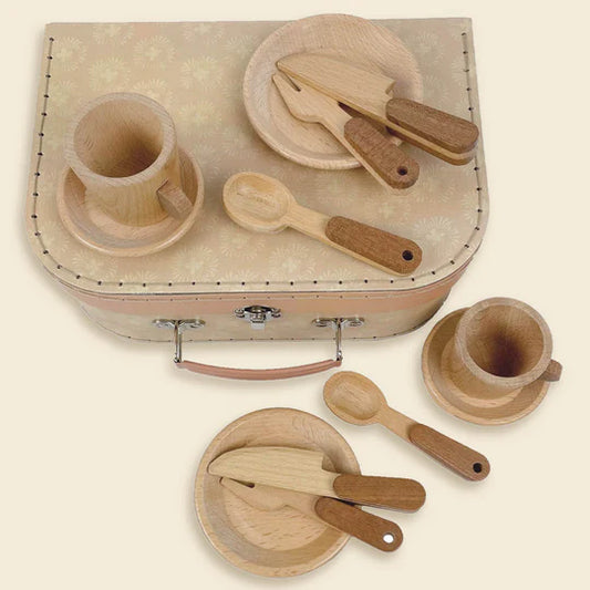 Wooden breakfast set in a case