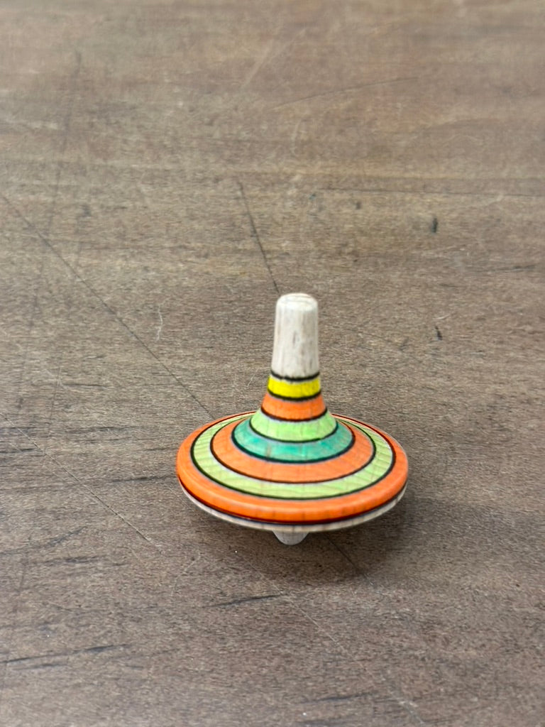 Small Spring, Summer spinning top