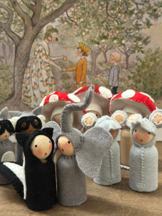 Peg Dolls/ 1 pc
