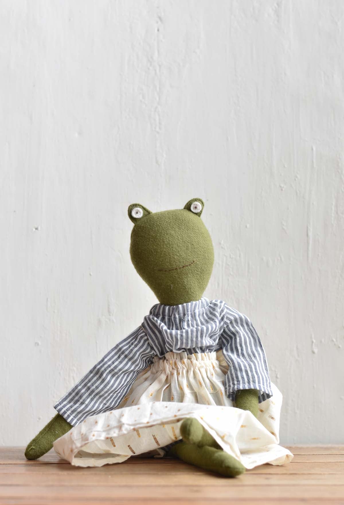 Heirloom Wool Doll in Oat Linen Dress
