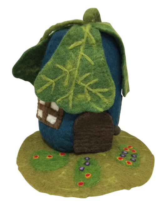 Oak Leaf House and Mat