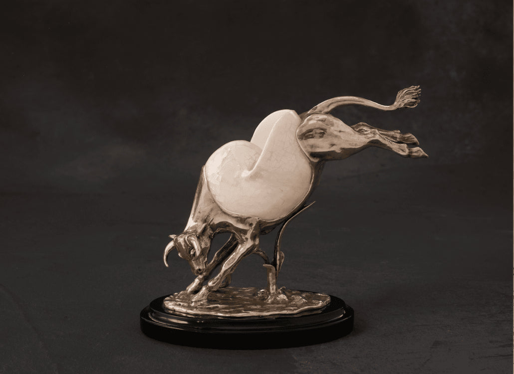 Silver Plated Taurus with Crack Kabibi Shell