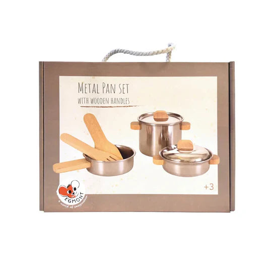 Wooden breakfast set in a case