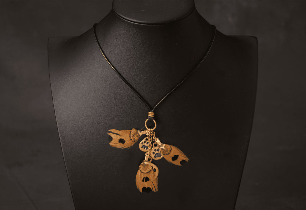 Kapoeta Feather Necklace Denis Mathews Paws